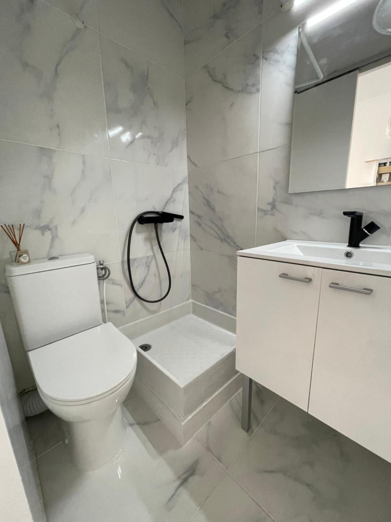 Premier Ligne Apartment *